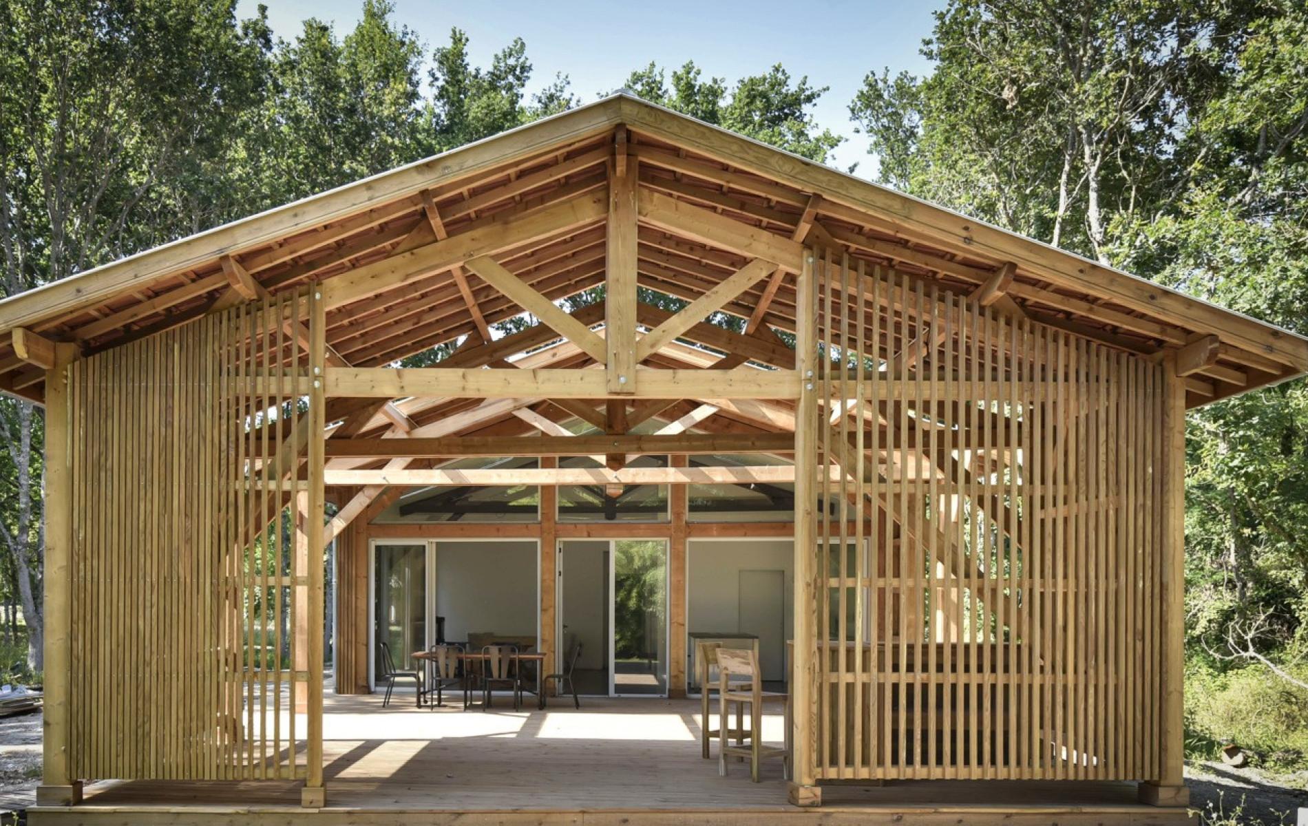 Construction maison en bois : pourquoi opter pour du bois ?